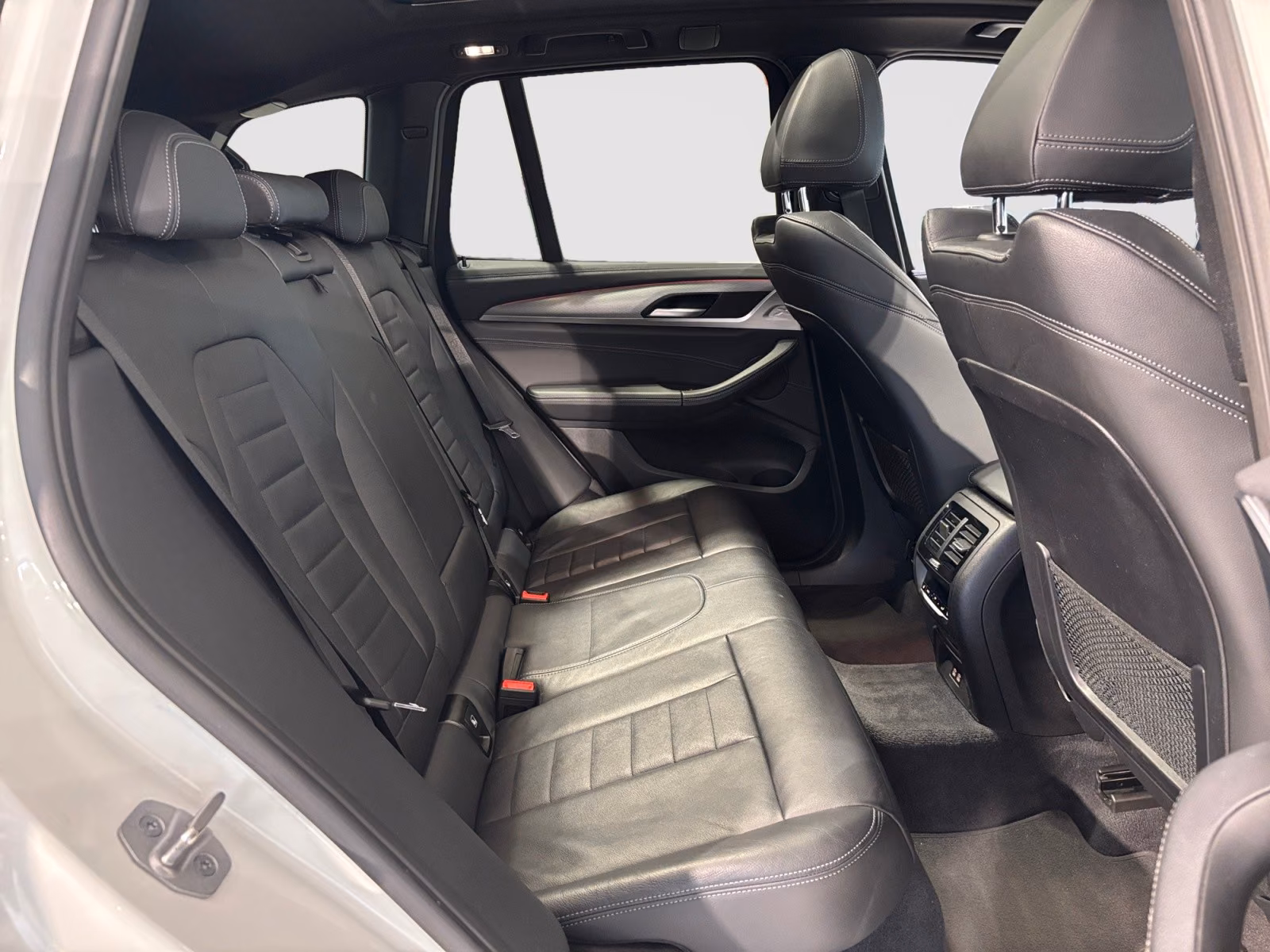 BMW X3 M40 2021 — photo 16 of 20